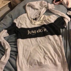 Nike pullover hoodie